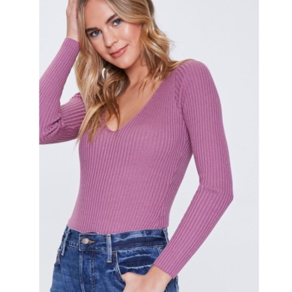 ❌SOLD❌ F21 Ribbed V-Neck Bodysuit - Picture 2 of 2